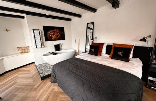 Zwolle City Centre Bed & Breakfast | Borrel & Bed Onder zeil