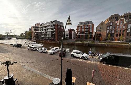 Zwolle City Centre Bed & Breakfast | Borrel & Bed Onder zeil