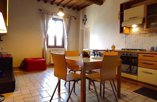 Ponsacco Apartment | Borri Apartment, Trilocale access. con posto auto