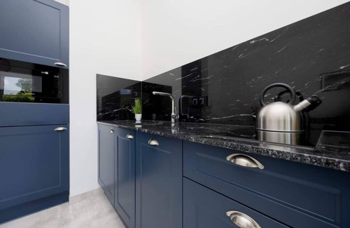 Wlochy Apartment | Borsucza 55 Summary: