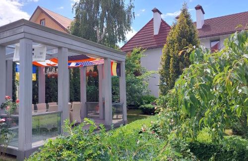 Darnyckyj House | Bortnichi House