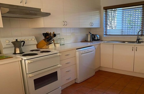 Surf Beach Apartment | Bos'n's on Wimbie Beach Unit Twenty Five