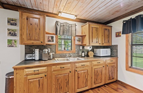 Carencro Cabin | Boscoyo Chateau Cabin