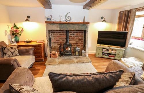 Cartworth House | Boshaw Cottage