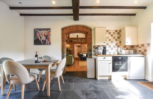 Hulland Ward House | Bosing Barn - Two Bedroom House, Sleeps 4