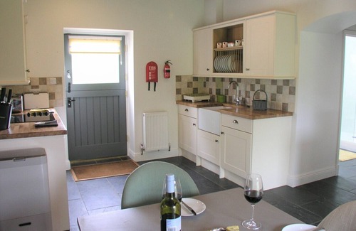 Hulland Ward House | Bosing Barn - Two Bedroom House, Sleeps 4
