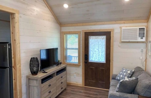 Granbury Cabin | Bosque Breeze