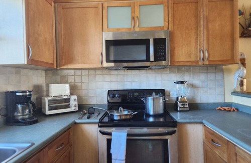 Rio Grande Apartment | Bosque del Mar/2-bedroom/2 bath/Beach/12 mins El Yunque/Free Wi-Fi/Free Parking