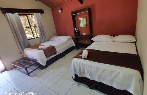 Coatepeque House | Bosques del Tibet