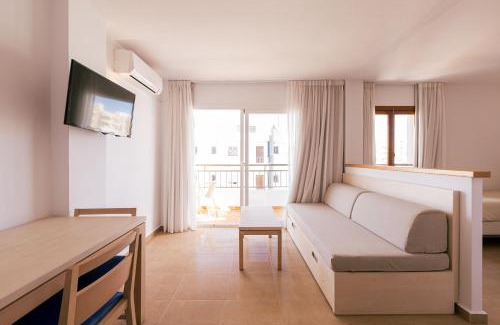 Figueretas Apartment | Bossa Bay - MC Apartments Ibiza