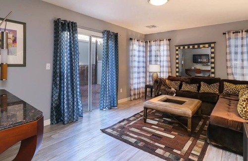 Las Vegas House | Bossey Blue Moon