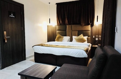 Obosi Hotel | Boston Hill Resort & Hotel Ltd