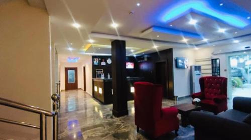 Obosi Hotel | Boston Hills Resort & Hotel