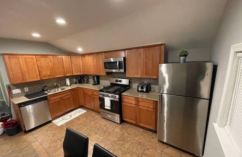West Codman Hill - West Lower Mills House | Boston's Best Vacation Home