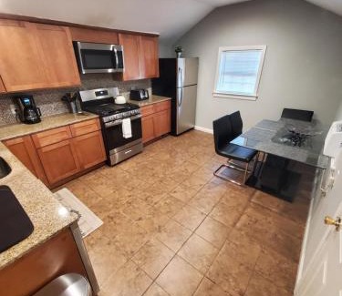 West Codman Hill - West Lower Mills House | Boston's Best Vacation House