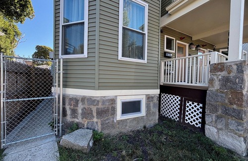 Wellington Hill Apartment | Boston Urban Nests U1: Long Term 1 Month + Only