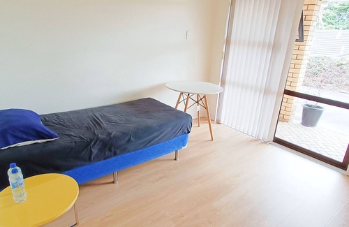 The Gardens House | Botanic Gardens Rooms Close to Airport