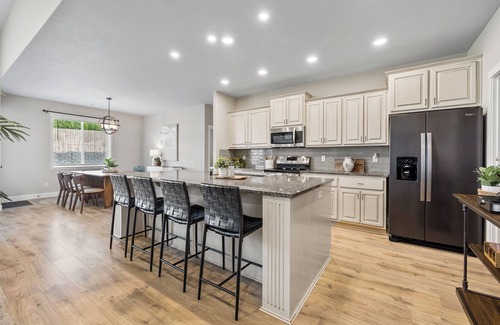 Tri-Cities House | Botanical Breeze - Spacious Home in Kennewick