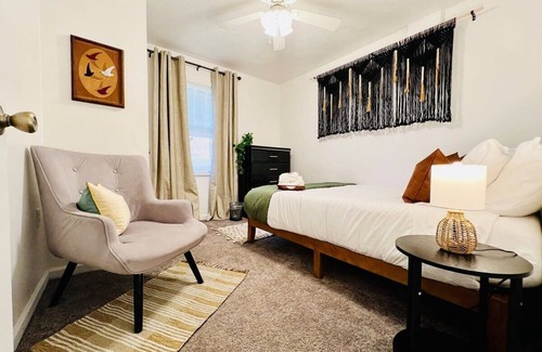 Greensburg Apartment | Botanical Bungalow in Greensburg