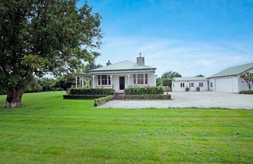 Spring Creek House | Botham's Beauty - Blenheim Holiday Home