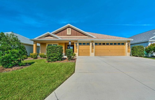 Wildwood House | Botner Abode with Lanai Near 52 Golf Courses!