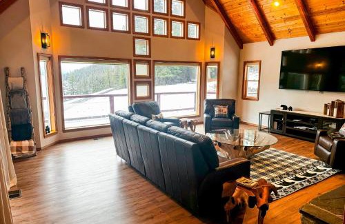 Sagle House | Bottle Bay View Lodge