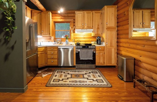 Bent Mountain Cabin | Bottom Creek Cabin