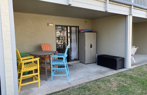 Holiday Beach Condo | Bottom Level Beachside Condo (1 BR-King) & sleeper. Sleeps 4, Thomas Drive.