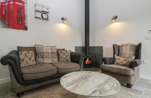 St. Brides Netherwent House | Bottom Lodge