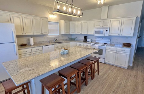 Golden Meadow House | Bottoms Up - Boat Access - Island Realty