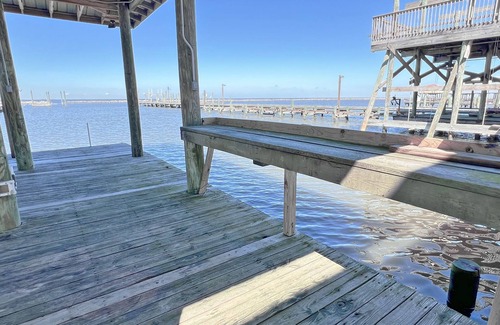 Golden Meadow House | Bottoms Up - Boat Access - Island Realty