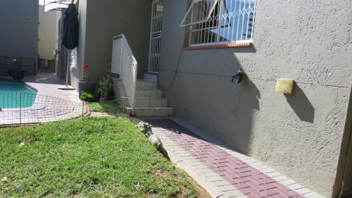 Randpark Ridge House | Bougainvillea at Boskruin