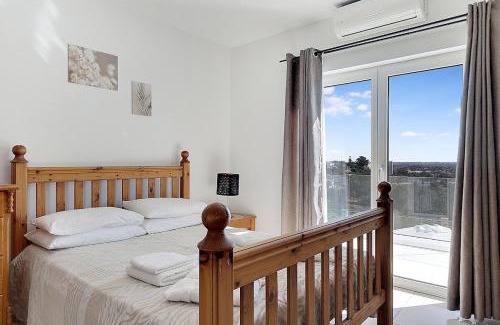 Portimao Apartment | Bougainvillea Suite