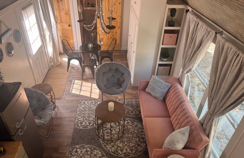 Eureka Springs Cabin | Bougie Boondock Tiny Home