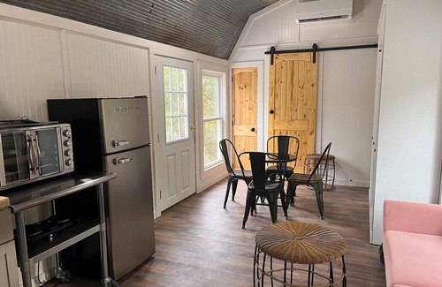 Eureka Springs Cabin | Bougie Boondock Tiny Home