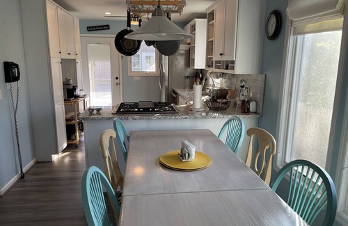Ocean Beach House | Boujee Beach House- just steps away from beach & town!
