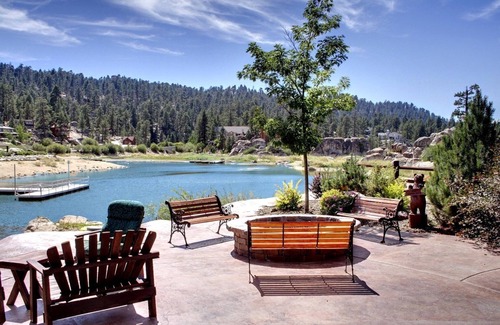 Boulder Bay Cabin | Boulder Bay Lakefront. Dock, hot tub, BBQ, fire pit. 2000 sq ft outdoor backyard