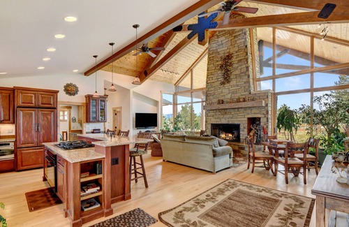 Boulder House | Boulder Colorado CU Sugarloaf Mountain Vacation Home