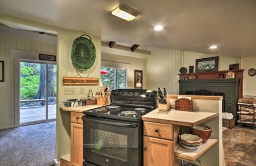 Brightwood House | Boulder Creek Chalet - a Creekside Family Retreat
