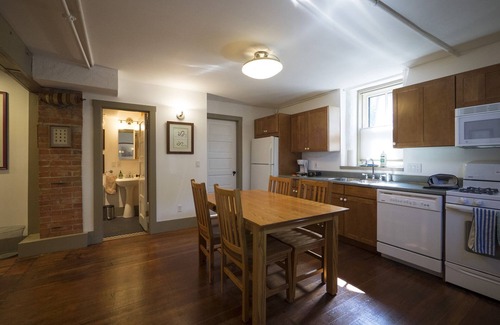 Lower Arapahoe Apartment | Boulder Finest Downtown AND Mountain Location – Garden Apt. at Historic Home