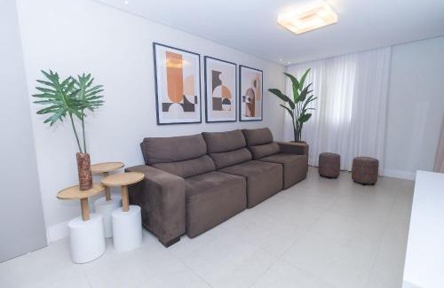Centro Apartment | Boulevard 222D - Excelente apartamento em condomínio de luxo no centro de Bombinhas - Piscina - Jacuzzi - Academia - Portaria 24h - (Consultar serviços de roupa de cama e banho)