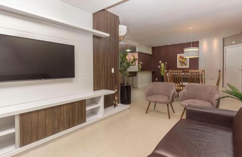 Centro Apartment | Boulevard 224D - Excelente apartamento em condomínio de luxo no centro de Bombinhas - Piscina - Jacuzzi - Academia - Portaria 24h.