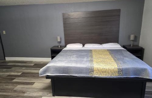 Amherst Hotel | Boulevard Inn