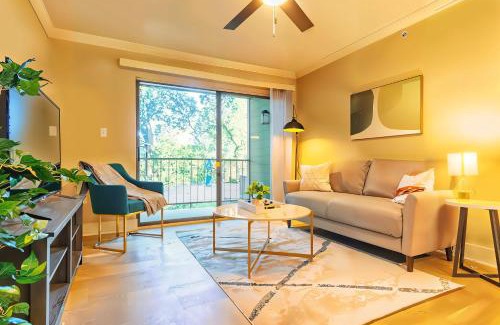 North Arlington Apartment | Boulevard Stays Cozy Suite Access to Pool Gym & Parking