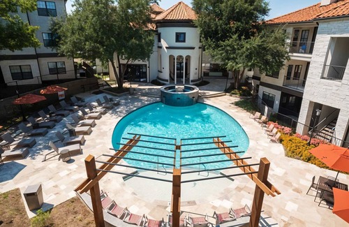 Irving Apartment | Boulevard Stays Spacious 1BR King Suite Pool, Gym Access & Free Parking