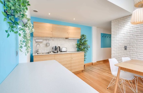 Republique–Point-du-Jour Apartment | Boulogne 3 - One Bedroom Apartment, Sleeps 4