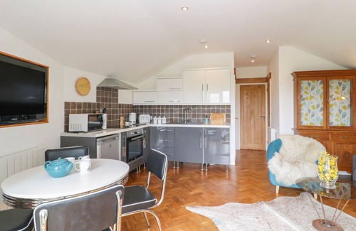 Stanton Drew Cottage | BOUNDARY BARN, family friendly, country holiday cottage in Dundry