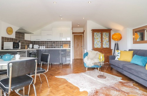 Stanton Drew Cottage | BOUNDARY BARN, family friendly, country holiday cottage in Dundry