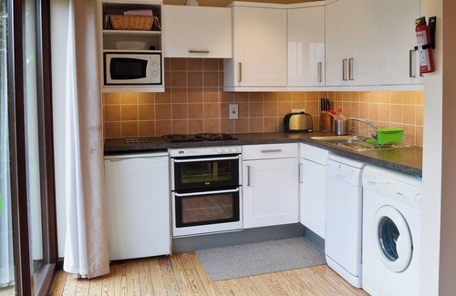 Woodbridge Cottage | Boundary Gallery Cottage