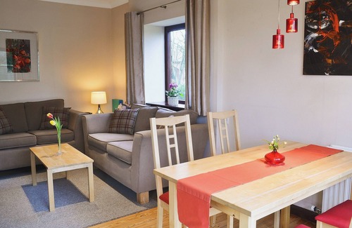 Woodbridge Cottage | Boundary Gallery Cottage